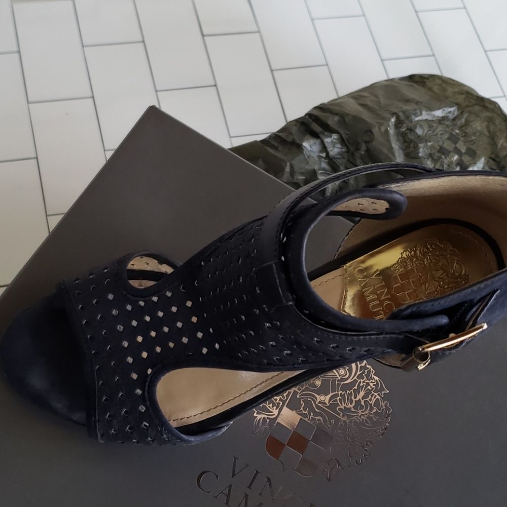 Vince camuto sandals  